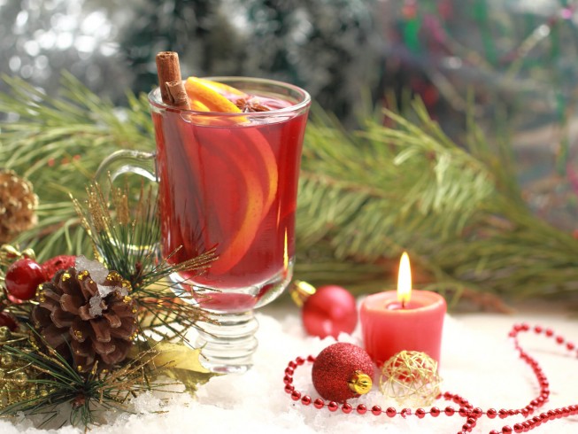 Hot Spiced Wassail Recipe | CDKitchen.com