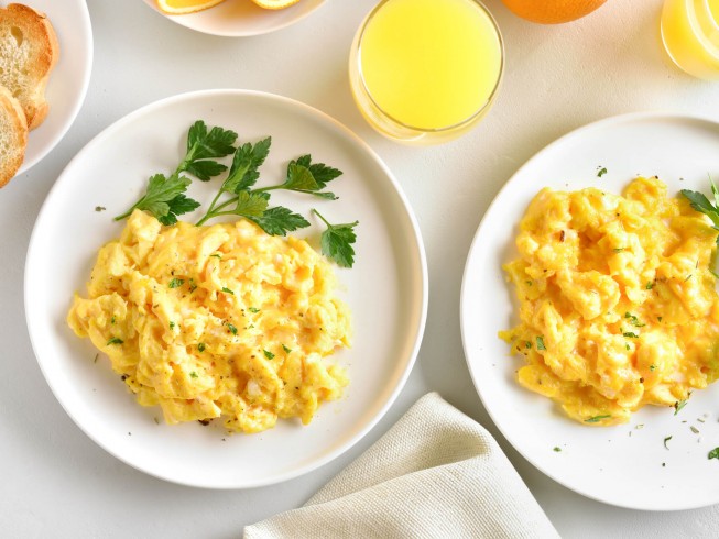 the-best-scrambled-eggs-light-fluffy-julie-s-eats-treats