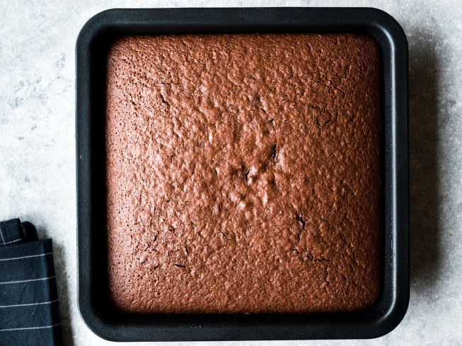 Basic Chocolate Cake Recipe CDKitchen basic-chocolate-cake-recipe-cdkitchen