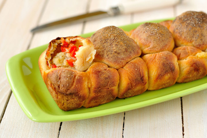 Monkey Bread (Pull-Apart Bread)