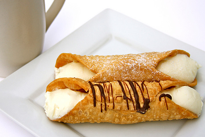 Cannoli Recipes - CDKitchen