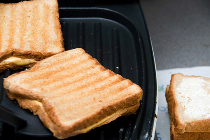 How to Make a Grilled Cheese Sandwich in a George Foreman Grill