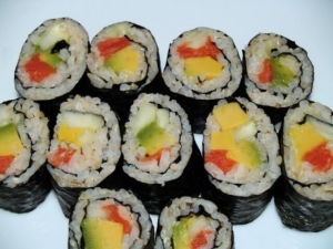recipe for smoked salmon sushi roll