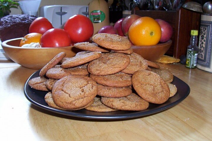 recipe for crackle-top molasses cookies