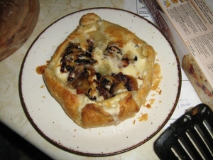 recipe for baked brie with caramelized onions