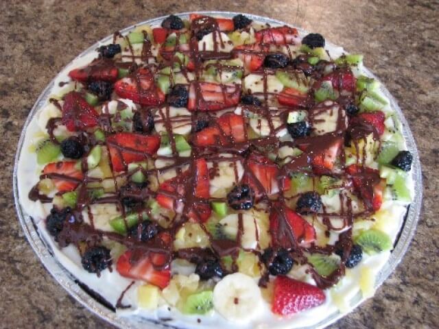 photo of Fruity Brownie Pizza