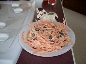recipe for luby's cafeteria carrot raisin salad