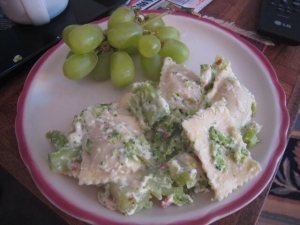 recipe for creamy ravioli and broccoli