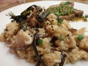 recipe for fried brown rice with shiitake mushrooms