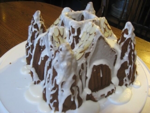 recipe for gingerbread tunnel cake