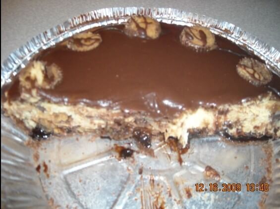 photo of Applebee's Peanut Butter Cup Cheesecake
