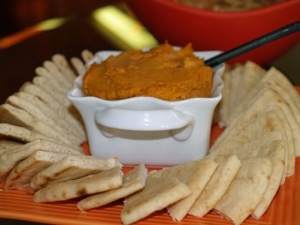 recipe for sun-dried tomato pesto hummus