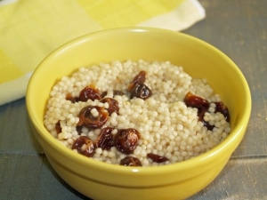 recipe for couscous with dried fruit