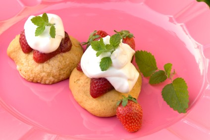 All-American Strawberry Shortcake Recipe | CDKitchen.com