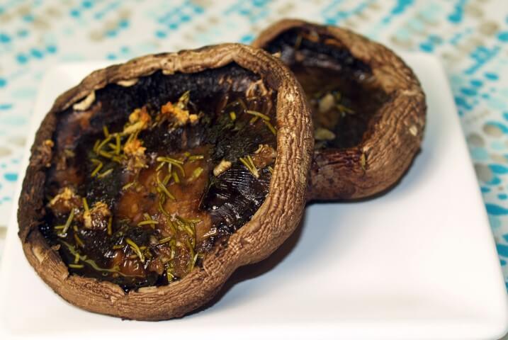 recipe for baked mushrooms with garlic and rosemary