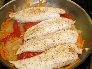 recipe for autumn tomato-tilapia skillet