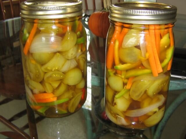 photo of Green Tomato And Red Pepper Pickles