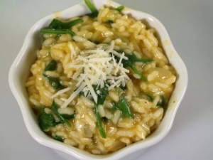recipe for vegetarian risotto with fresh broccoli florets
