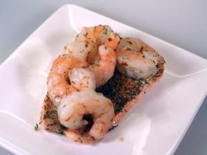 recipe for baked salmon with tiger prawns, dill and white wine