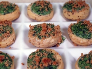 recipe for stuffed artichoke bottoms