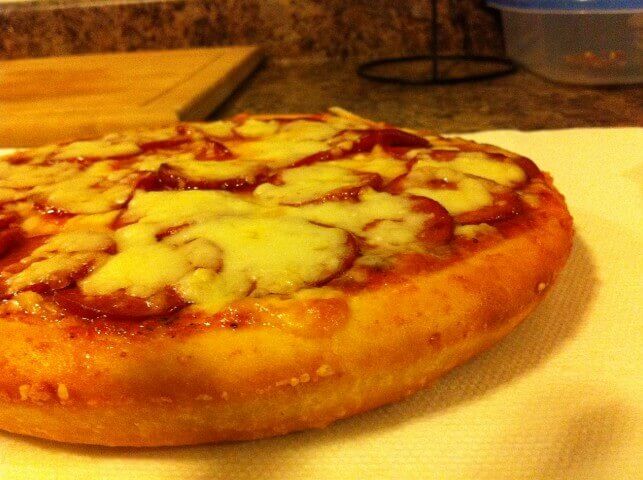 Handmade Pan Pizza (Pizza Hut Copycat!) - The Food Charlatan