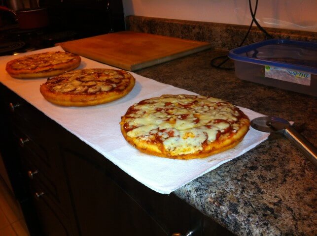 Homemade Pizza: No More Takeout!