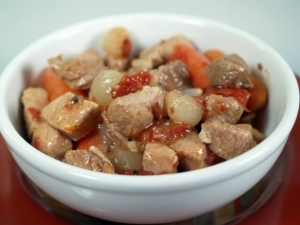 recipe for herbed pork and vegetable stew