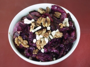 recipe for purple cabbage with walnuts and goat cheese
