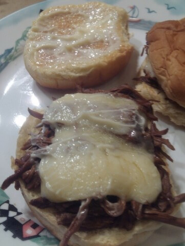 recipe for slow cooker italian roast beef sandwiches