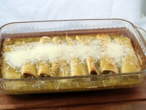 recipe for creamy chicken enchiladas verdes