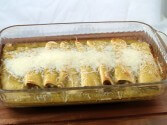 Creamy Chicken Enchiladas Verdes