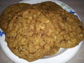 Grandmas Oatmeal Raisin Big Cookies