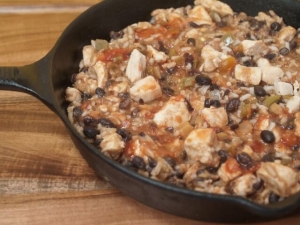 recipe for chicken and black bean skillet