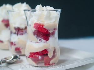 recipe for copycat la madeleine's strawberries romanoff