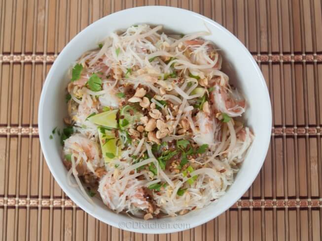 photo of Chicken Pad Thai With Bean Sprouts And Sauce