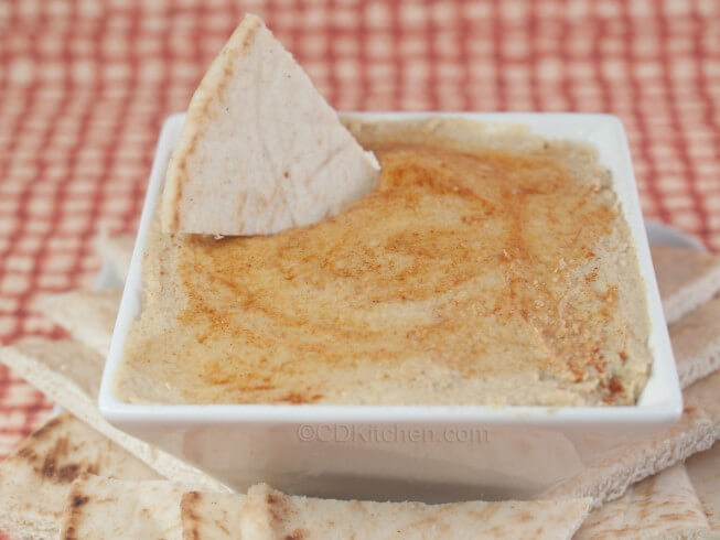 ﻿﻿﻿​﻿﻿​﻿​Artichoke Hummus Recipe | CDKitchen.com-image