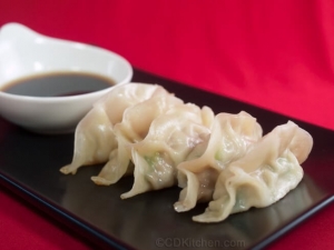recipe for chinese pork dumplings with soy ginger dipping sauce