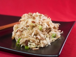 recipe for asian cole slaw with ramen noodles