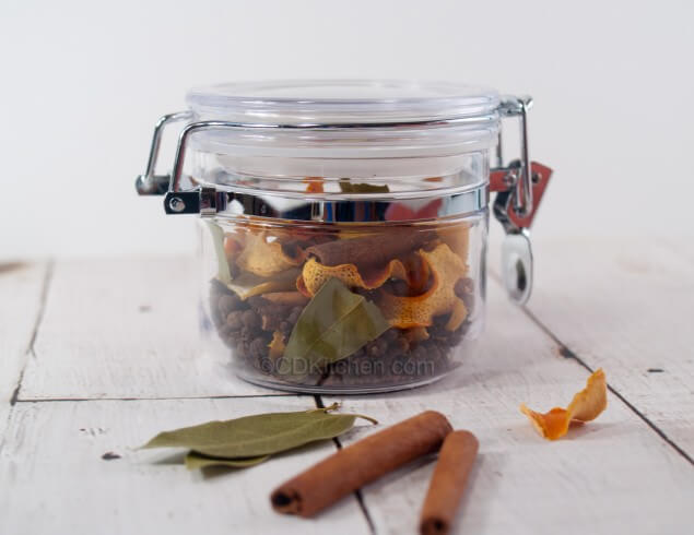 photo of Christmas Spice Potpourri