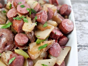 recipe for bratwurst potato skillet