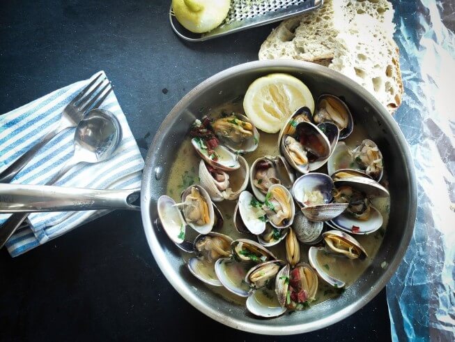 Littleneck Clams With Oil And Garlic