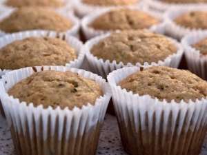recipe for zucchini date muffins