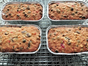 recipe for applesauce fruitcake
