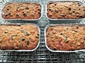 Applesauce Fruitcake