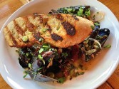 Classic Steamed Mussels In White Wine