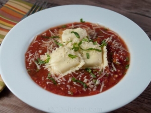 recipe for beef ravioli with quick tomato sauce