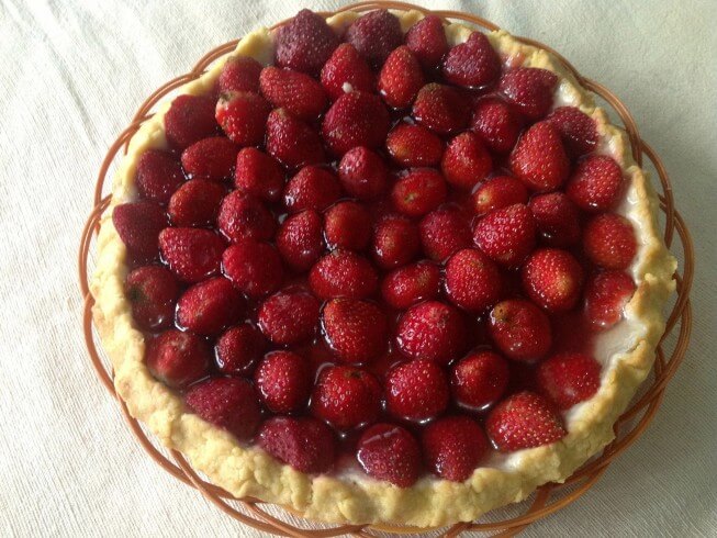 Glazed Fresh Strawberry Pie With Cookie Crust Recipe | CDKitchen.com