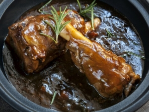 recipe for braised lamb shanks in port wine sauce