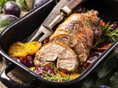 Five Hour Leg Of Lamb With Forty Cloves Of Garlic