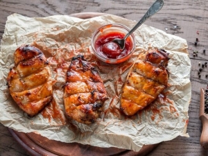 recipe for ketchup-currant barbecue sauce